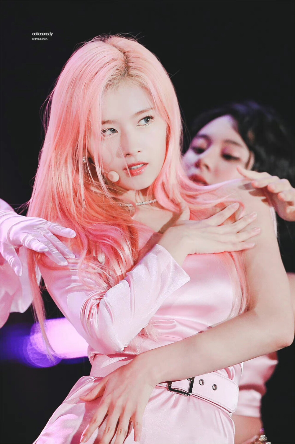 Sana 粉发