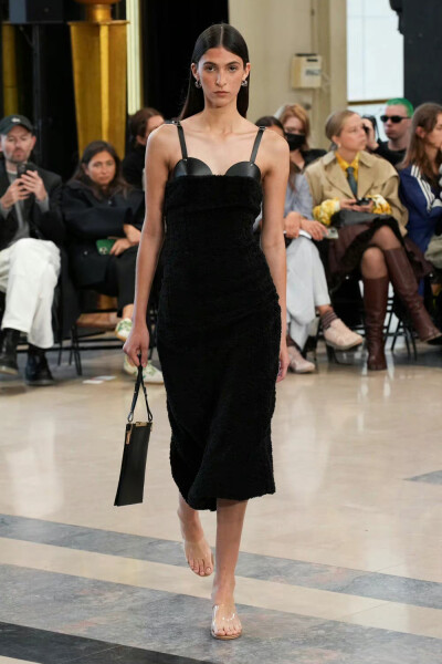 秀场、时装周、时尚、模特