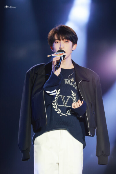 刘宇 1006 国风大典彩排
cr.ABENTEUER丨刘宇