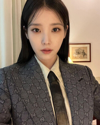 IU 李知恩