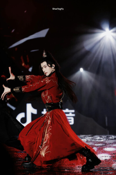 刘宇 1006 国风大典
cr.SharingYu·刘宇