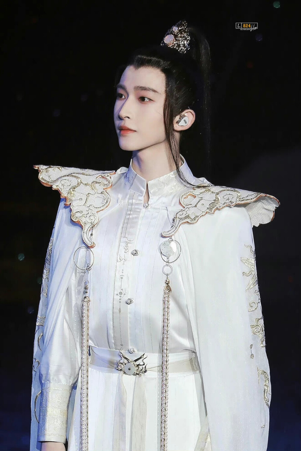 刘宇 1006 国风大典
白话文
cr.824Hz·刘宇