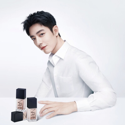 肖战
NARS