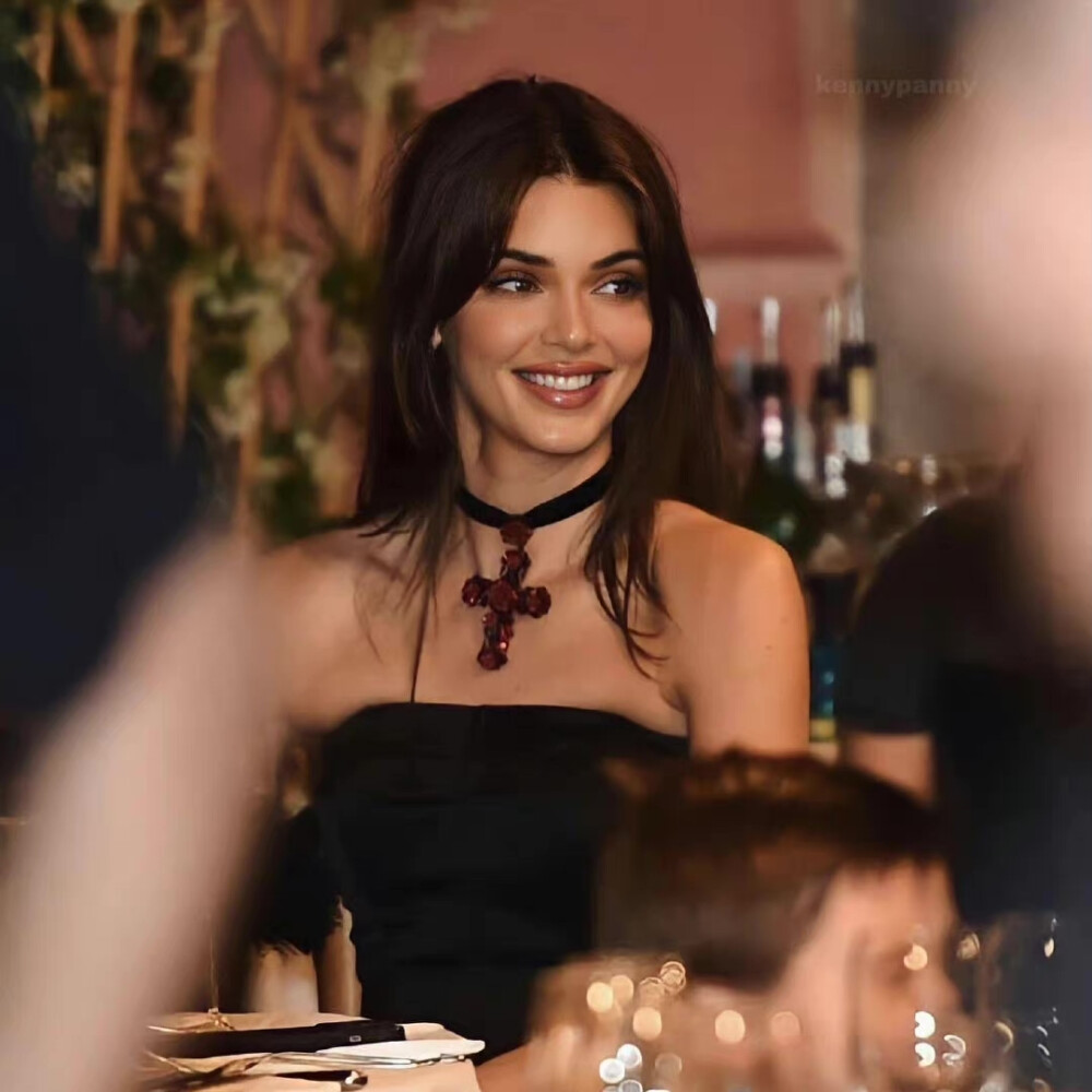 kendall jenner
肯豆