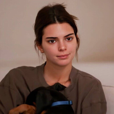 kendall jenner
肯豆