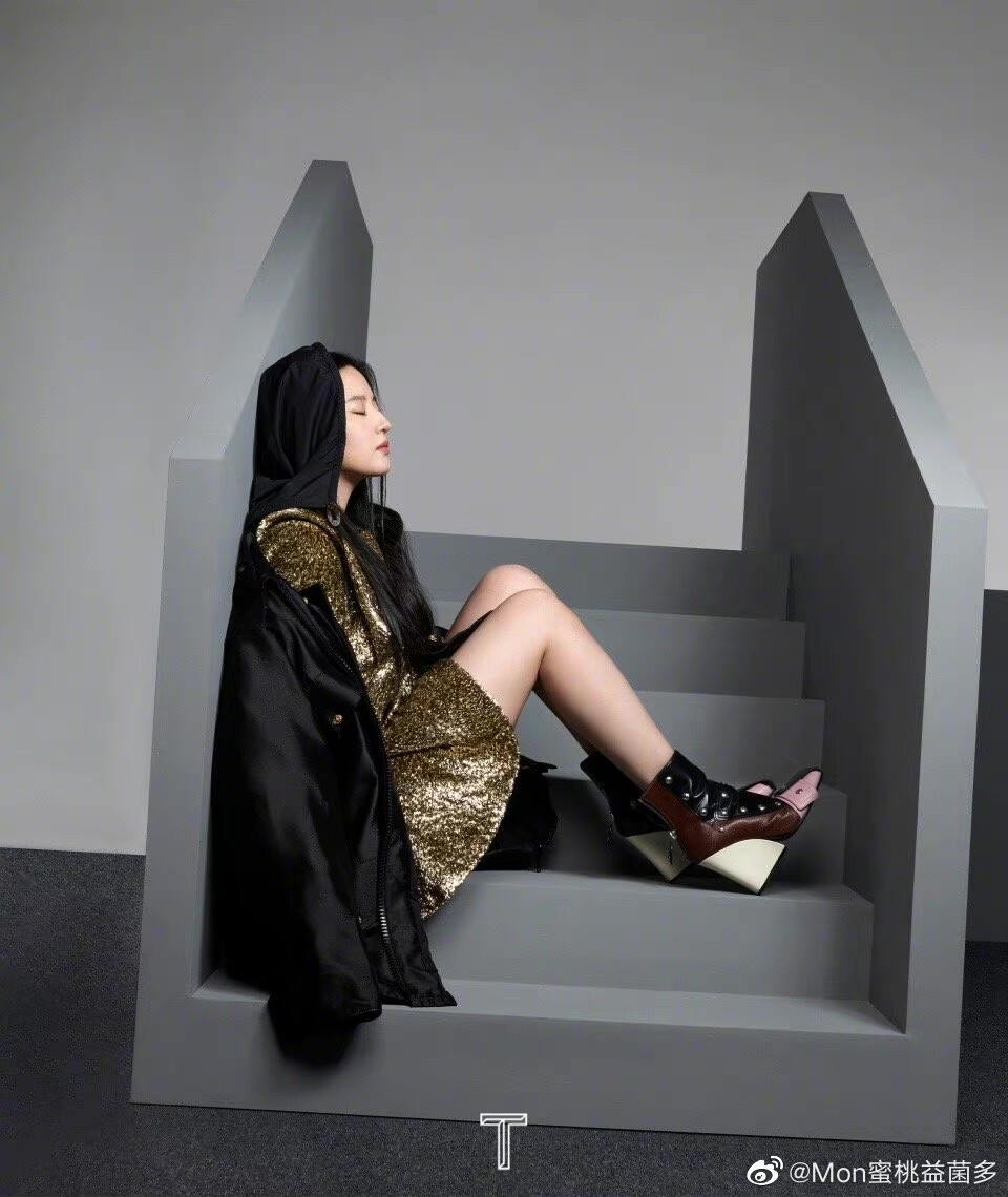 刘亦菲杂志写真