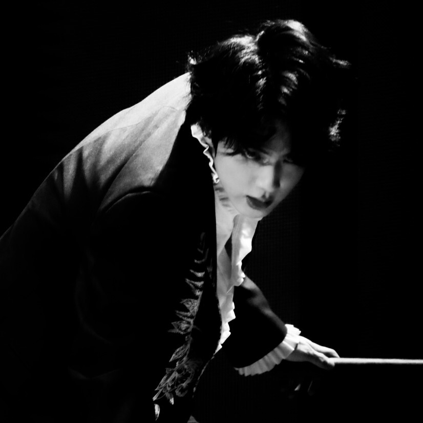 cr.bymysidekookv
cr.JINs1204