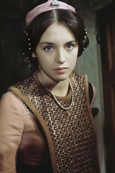 Isabelle Adjani 伊莎贝尔阿佳妮
1974年《弗莱芒的秘密》
