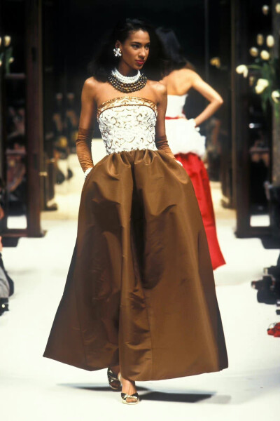 Givenchy 1992