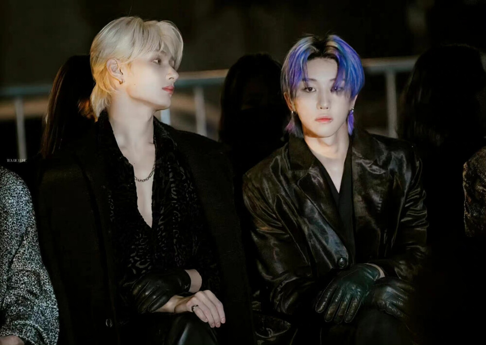 俊八 文俊辉 徐明浩