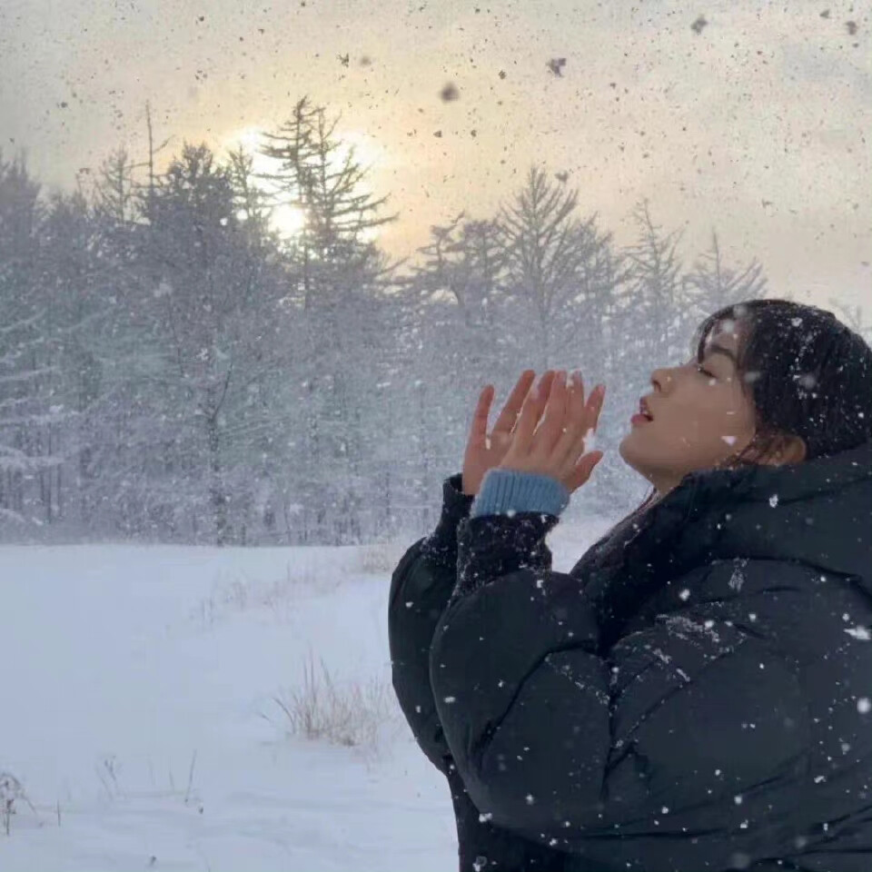 适合冬天的女生头像