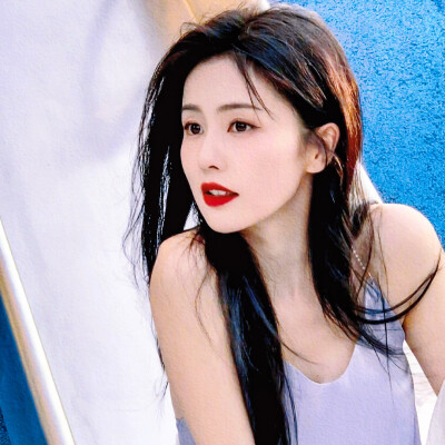 白鹿头像
自调滤镜 禁止二改
二转标注明:顾酒黎