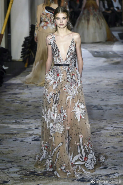 zuhair murad
，