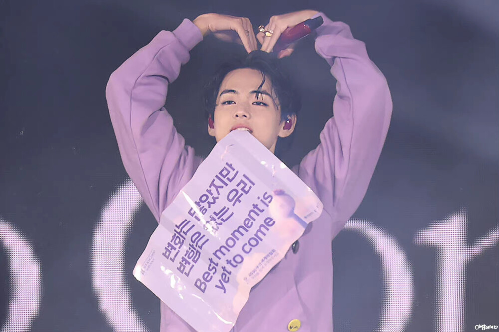 金泰亨
221015 YET TO COME IN BUSAN 釜山演唱会
cr:logo