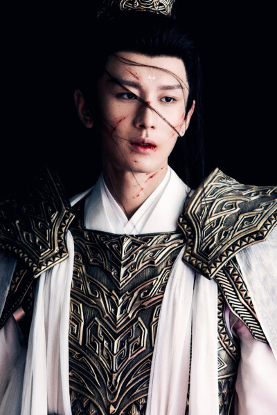 应渊 第二十件 金色戎装
