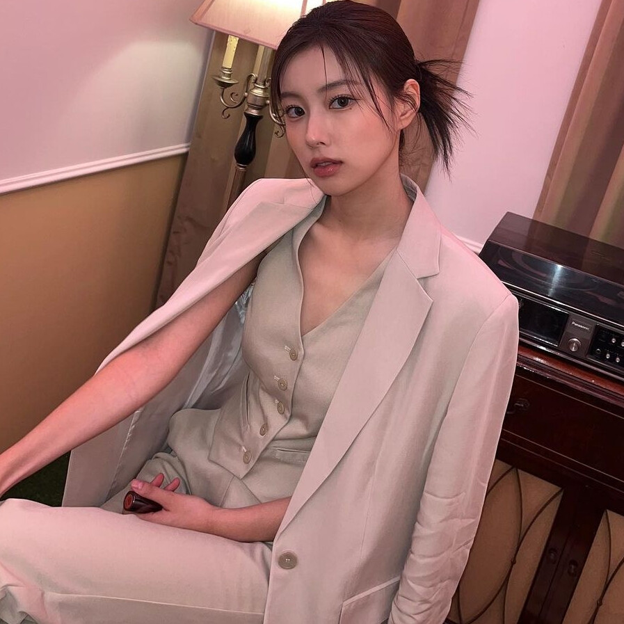 朴秀荣
金艺琳
姜惠元
Wendy