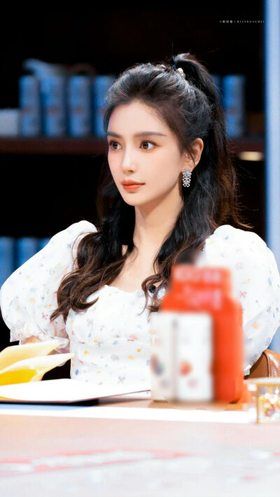 Angelababy 杨颖