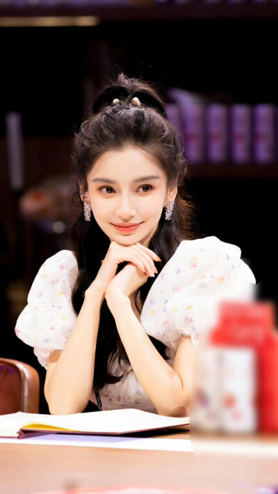 Angelababy 杨颖