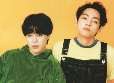 221018
Japan fanclub magazine 朴智旻&金泰亨 unit photo扫图©️Vmin_951210 ​​​