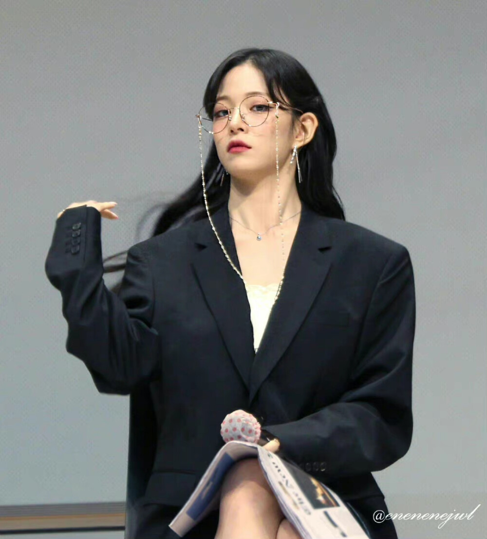 李彩煐 /图源见logo 676767侵删