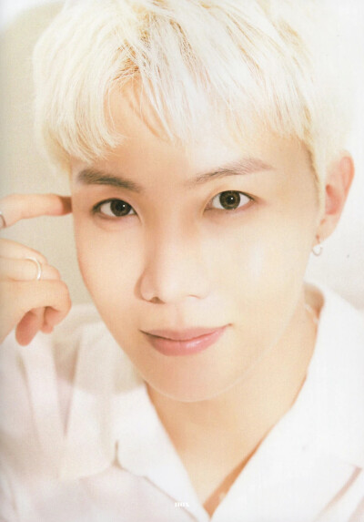 郑号锡
Japan fanclub magazine 扫图
cr:Vmin_951210