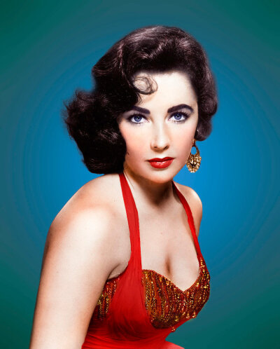  Elizabeth Taylor
