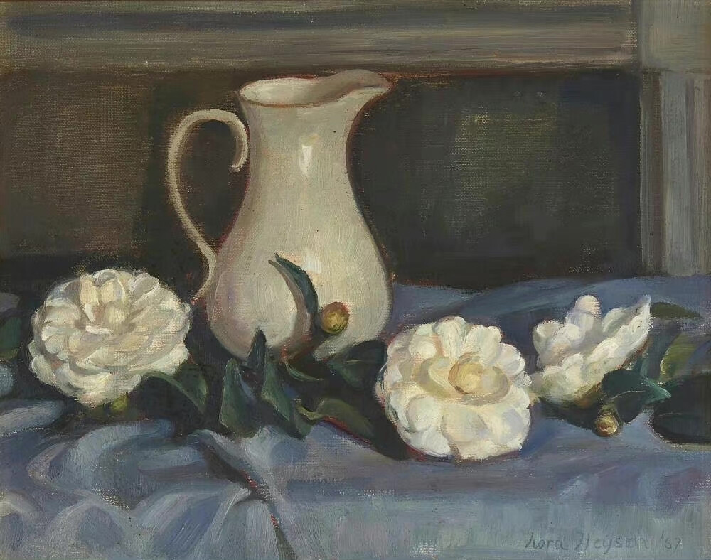 Nora Heysen，诺拉·海森（1911~2003年）是一位澳大利亚艺术家，是1938年第一位因肖像画而获得著名的阿奇博尔德奖的女性，也是第一位被任命为官方战争艺术家的澳大利亚女性。
海森的战后肖像和静物画支撑着她一生的职业生涯。