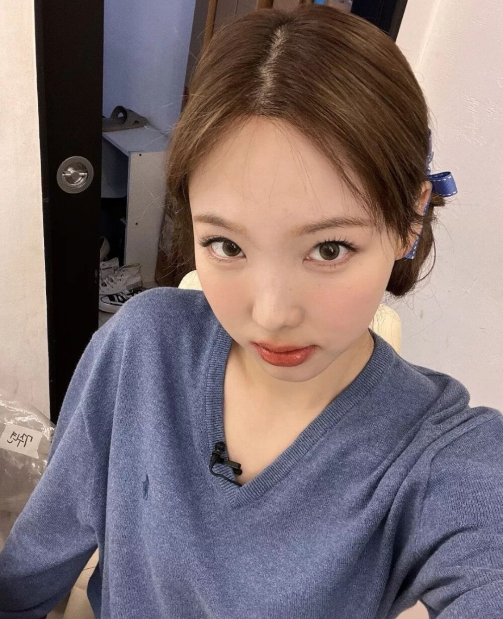 isa seeun 雪允 nayeon