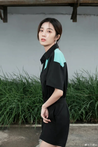 小橘子收集到女星,森系,万鹏12012_平跟鞋收集到喜欢的女演员万鹏