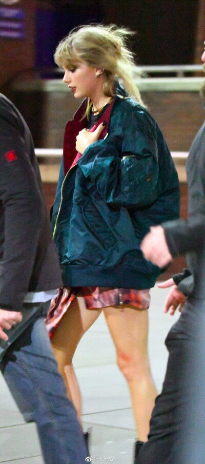 霉霉 泰勒斯 欧美