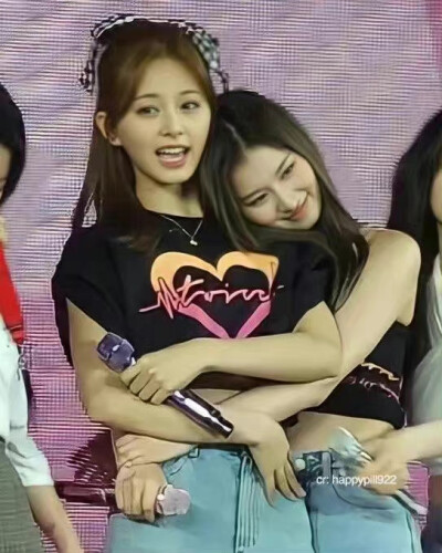 Sana & tzuyu
/图源见logo ​​​侵删