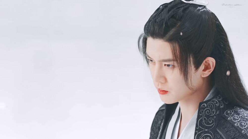 驭鲛记之与君初相识
长意