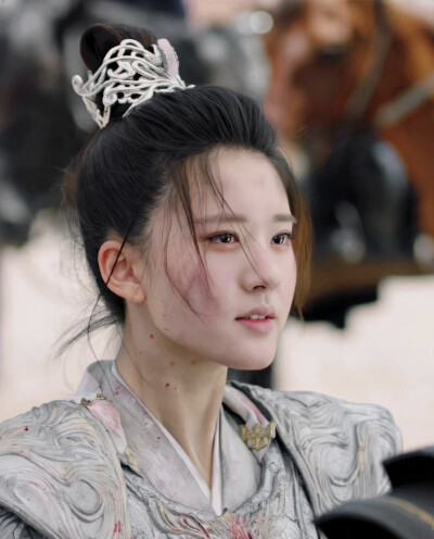 赵露思 且试天下