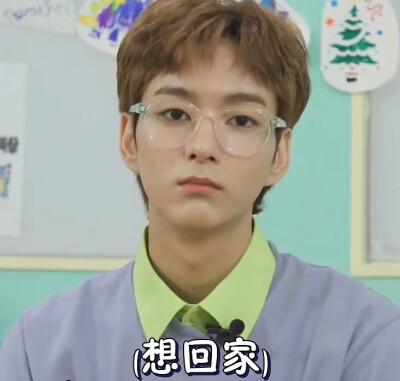 键盘手兼副唱、rapper吴承珉（O.de）花名可颂
