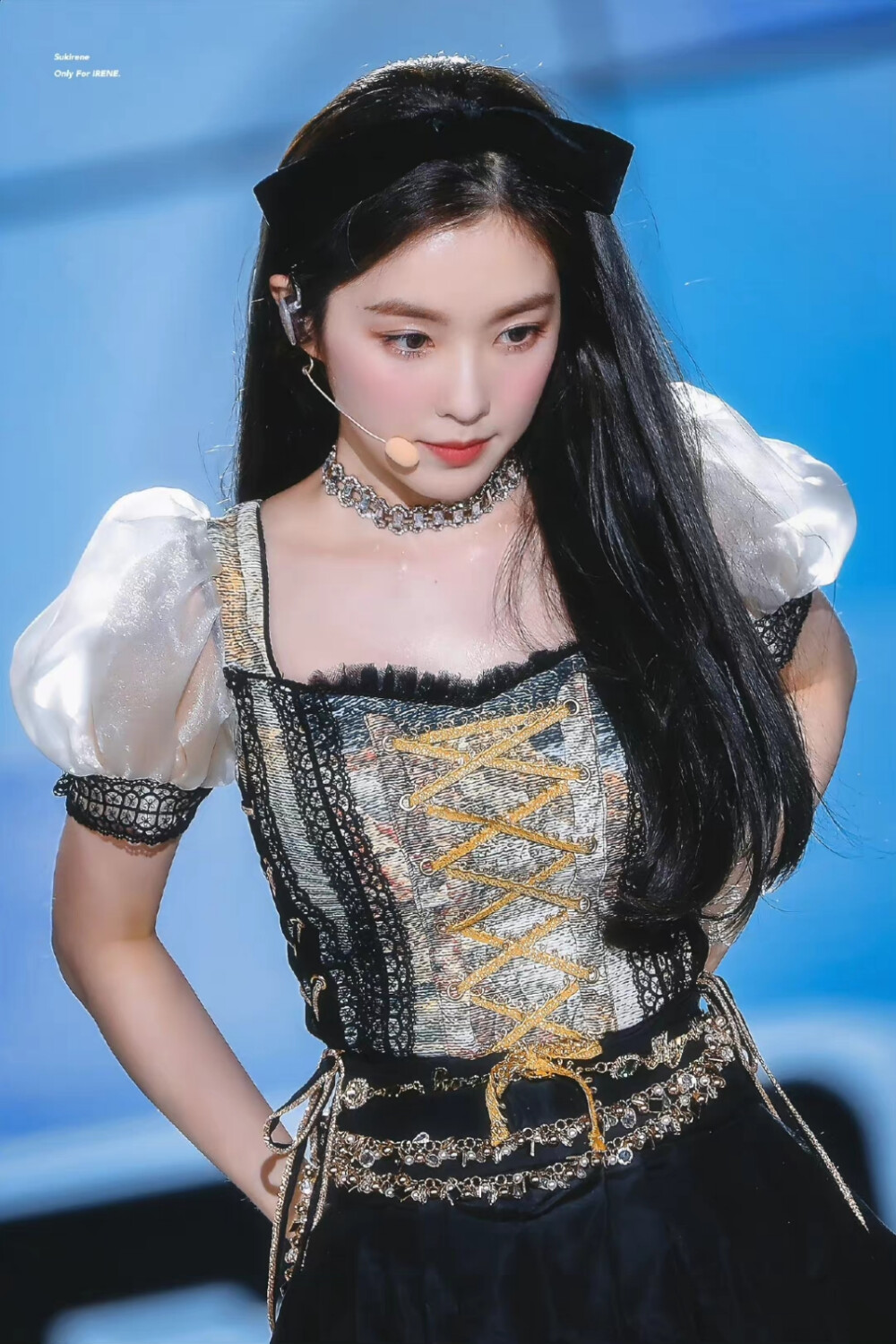裴珠泫 irene /图源见logo ​​​侵删