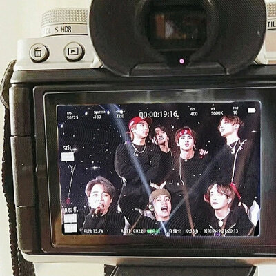 BTS背景图
防弹少年团
复古
蒸汽波