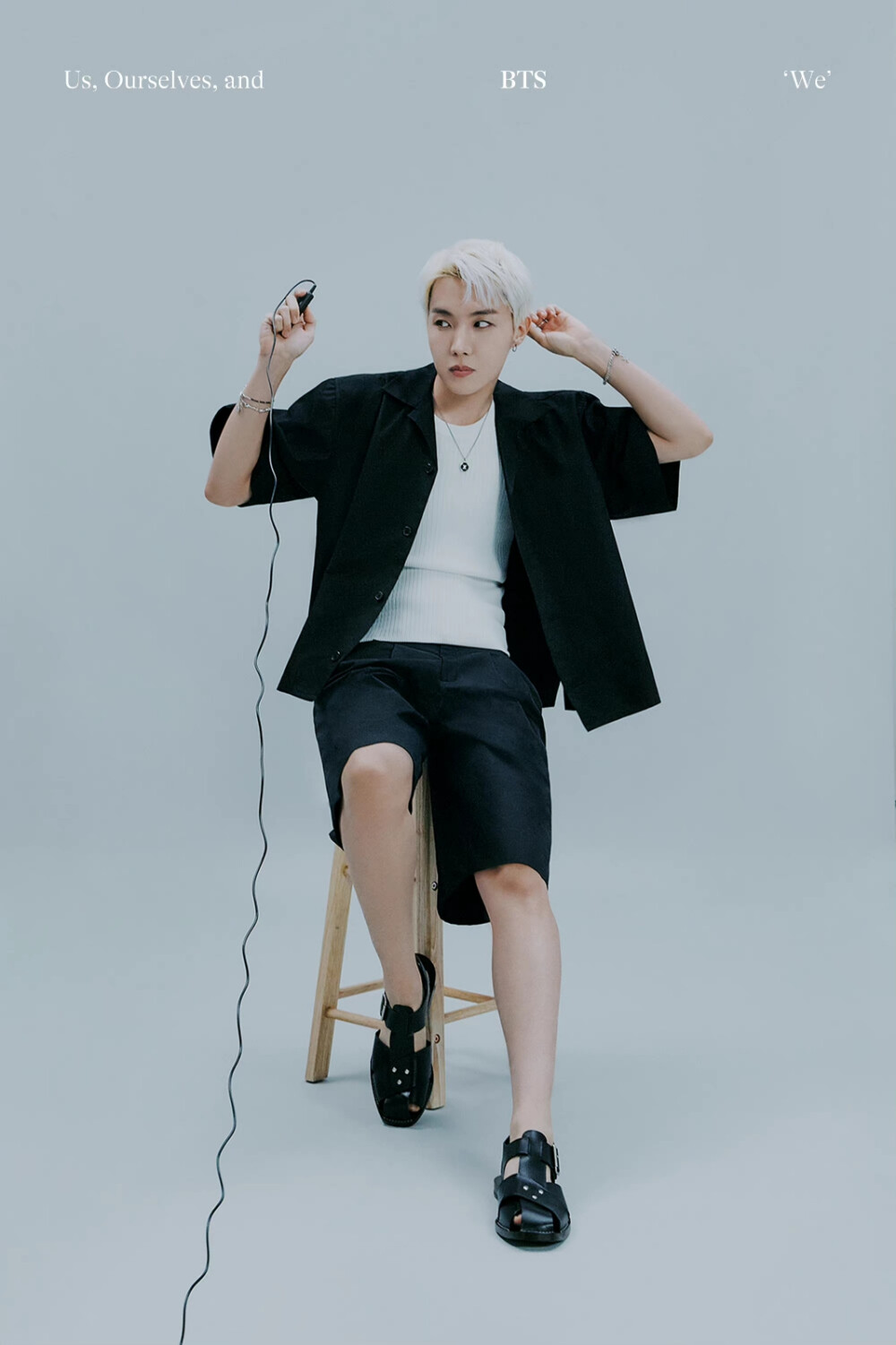 郑号锡
221024 官推
Us, Ourselves, and BTS
‘We’
Special 8 Photo-Folio
Preview Image 'Self Camera'