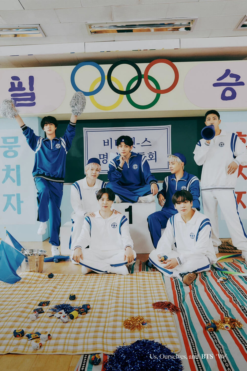 防弹少年团
221024 官推
Us, Ourselves, and BTS
‘We’
Special 8 Photo-Folio
Preview Image 'K-retro Sports Day'