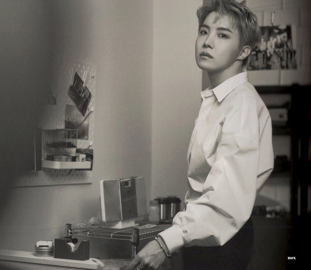 郑号锡
"Proof" Collector’s Edition Photobook扫图
cr:Vmin_951210