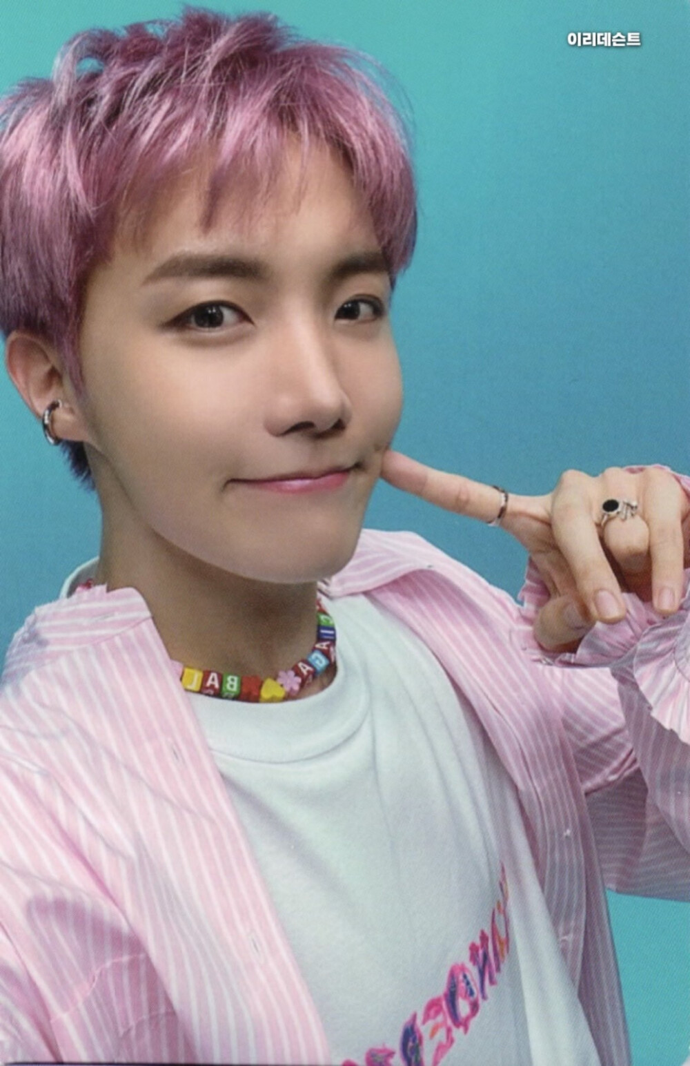 郑号锡
"Proof" Collector’s Edition Photocard小卡
cr:lridescent9595