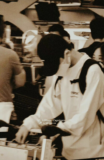 染色体娱乐集团练习生小花盆光光林韩中