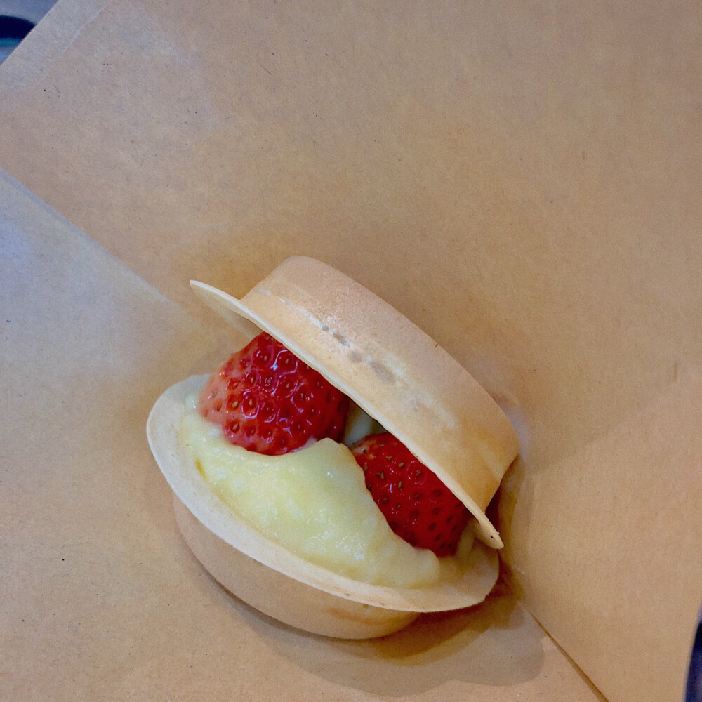 牛奶草莓车轮饼|7.5 м