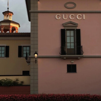 Gucci