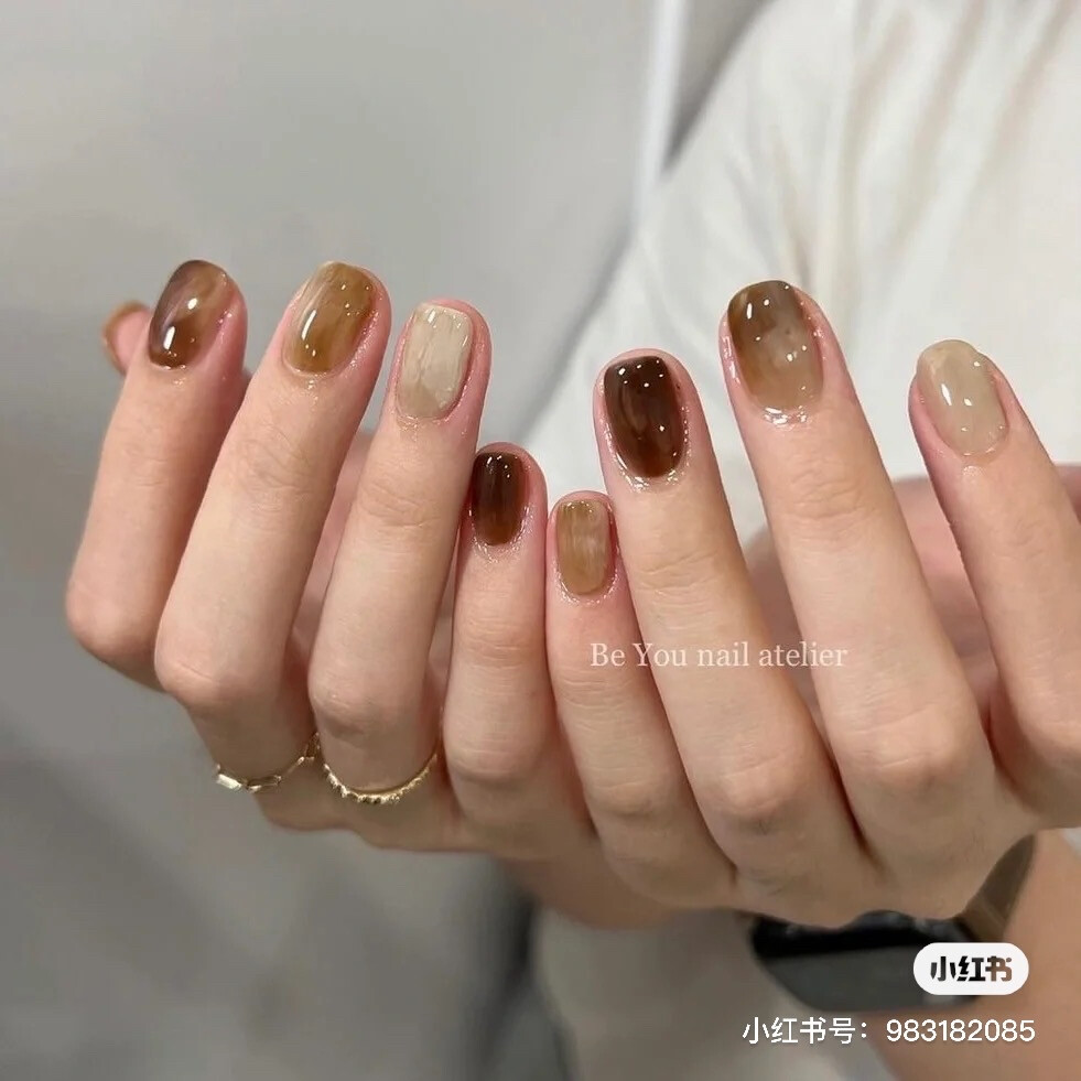 nails