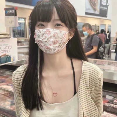 想借你心头的月亮乘进一片浪漫