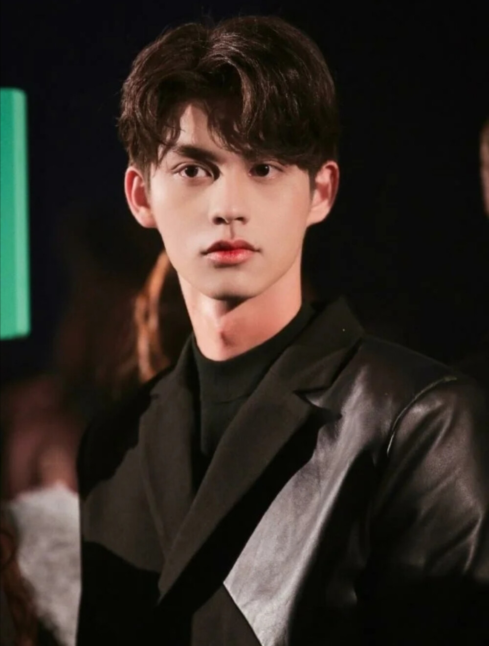 瓦奇拉维特·奇瓦雷（Bright.Vachirawit）