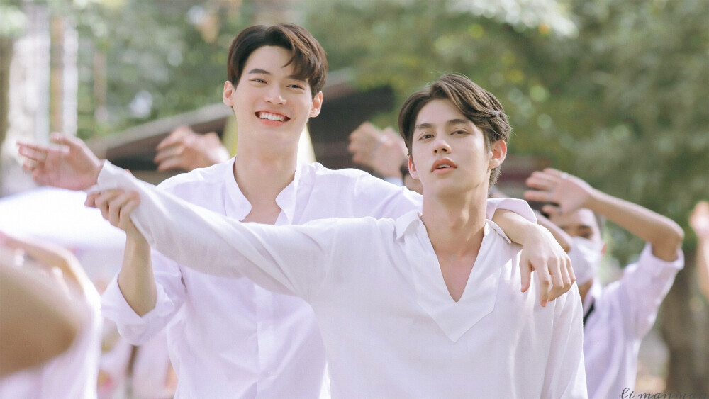 假偶天成-只因我们天生一对（瓦奇拉维特·奇瓦雷bright 饰 Sarawat）+（梅塔文·欧帕西安卡琼win 饰 Tine）