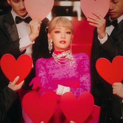 ·Hello my name is 예삐 예삐요·