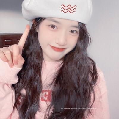  ° Beret kitten <贝蕾小猫 >
° 胡馨尹