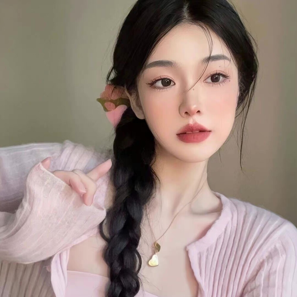 堆糖一婉（优质女生头像）
版权©️归原作所有 侵权删并致歉。